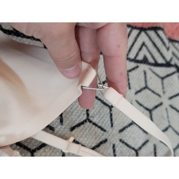 FP MOVEMENT BRA IN LIGHT PINK BEIGE, SZ 32 C - Picture 5 of 7